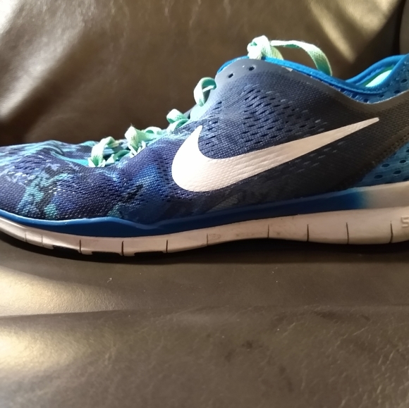 Nike - Picture 7 of 7